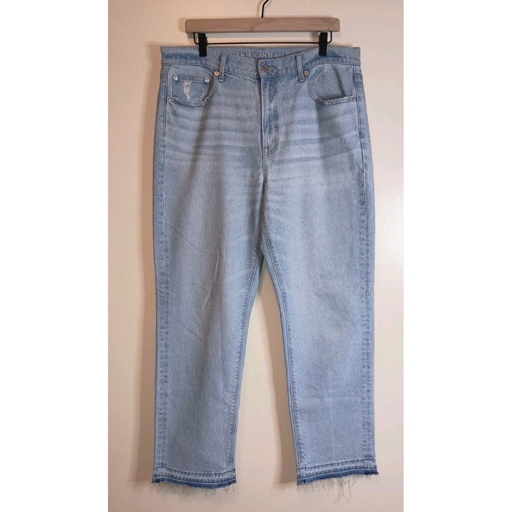 American Eagle Super High Rise Straight Jeans Light Wash Raw Hem‎ Wmn 14 Stretch
